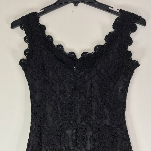 Expo Nite Sleeveless Fitted Lace Lined Dress Size 4 Knee Length Back Zipper - Picture 7 of 14